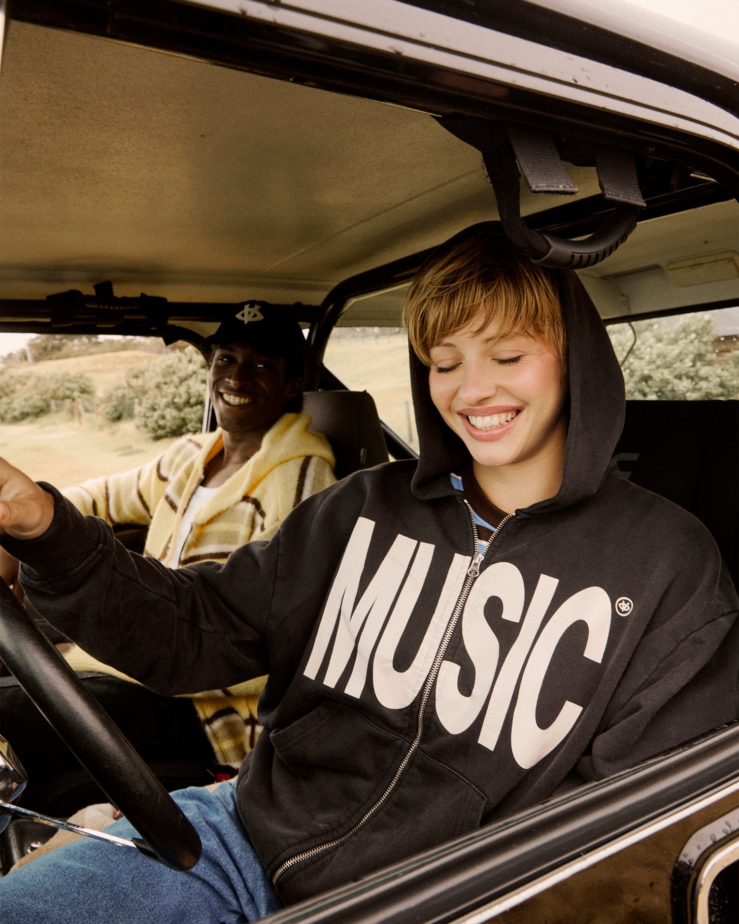 ZIPPER MUSIC THERAPY