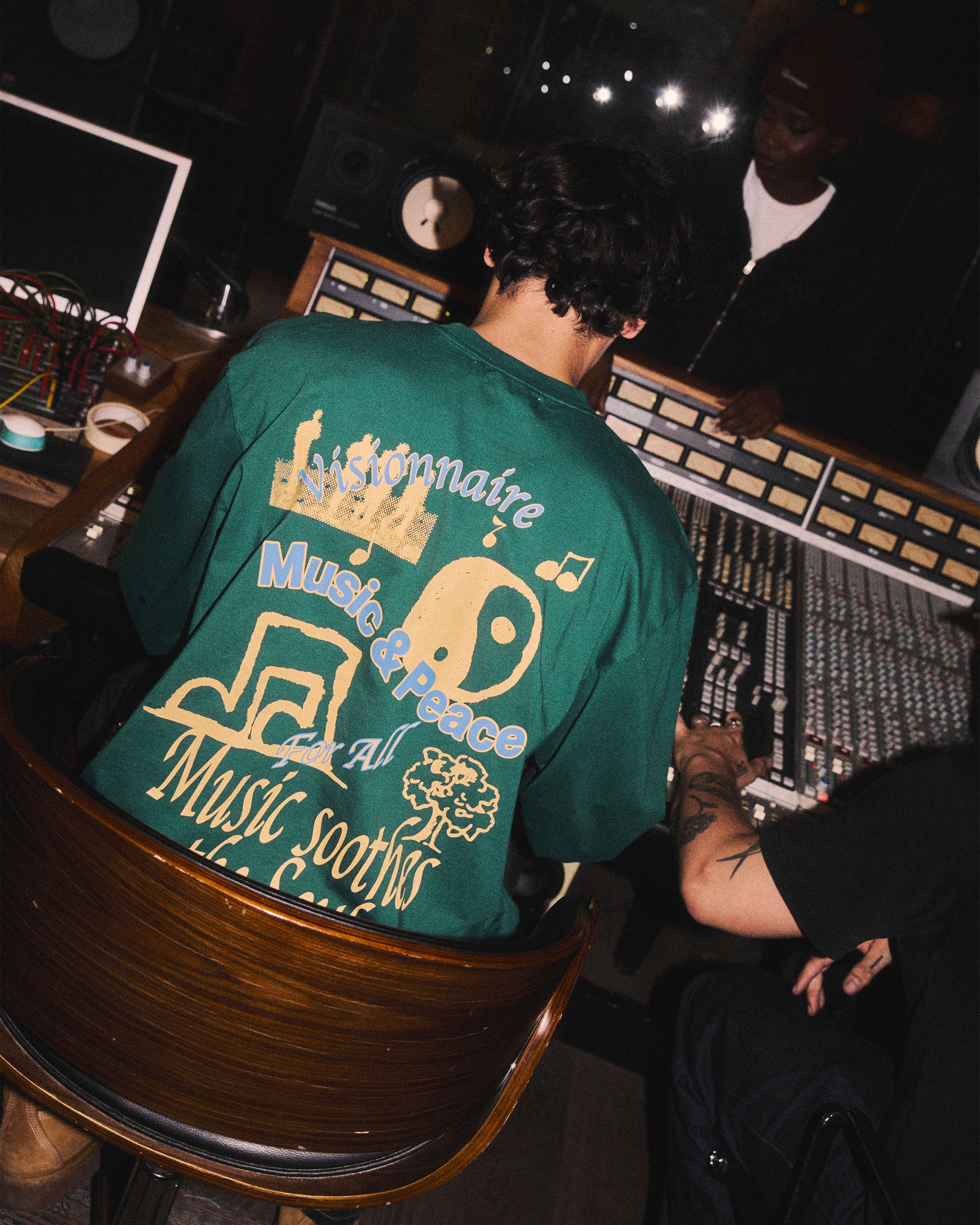 LONGSLEEVE MUSIC & PEACE VERT